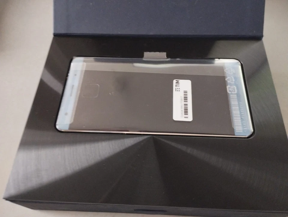 ASUS ZENFONE 3 DELUXE ZS570KL 64GB 6GB RAM call recoder NEW HD TOP PRICE - Immagine 2 di 3