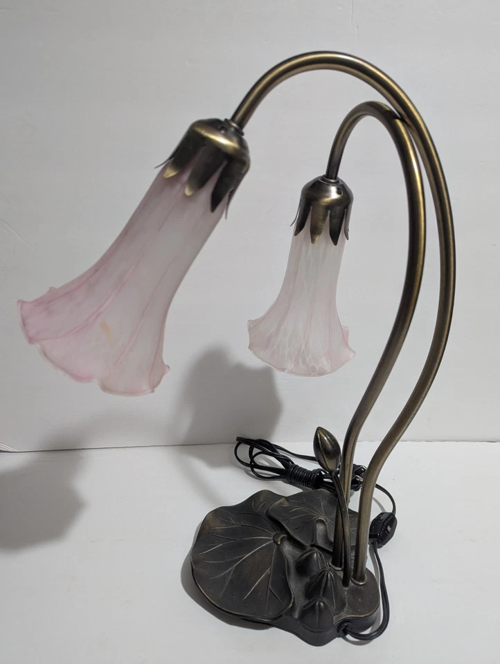 Tiffany Style Bedside Desk Lamp Light Lily Pad Base 2 Flowers Pink Glass Shades  - Image 3 of 4