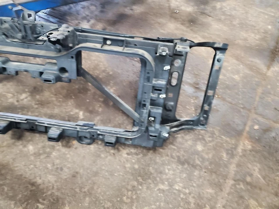 (SOLO RECOGIDA LOCAL) Soporte de núcleo de radiador estilo clásico se adapta a 14-19 SIERRA 1500 P Foto 2 de 4