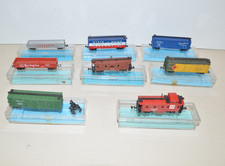 Vintage N SCALE ATLAS Toy Train Freight Car Lot Caboose