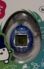 Tamagotchi Gen 2 Original Virtual Reality Pet Bandai BRAND NEW NIB