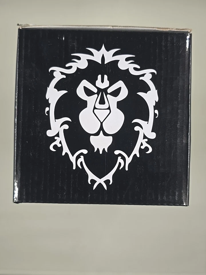 World Of WarCraft Lead-Free Crystal Lowball Glasses Loot Crate Exclusive NEW - Image 3 of 4