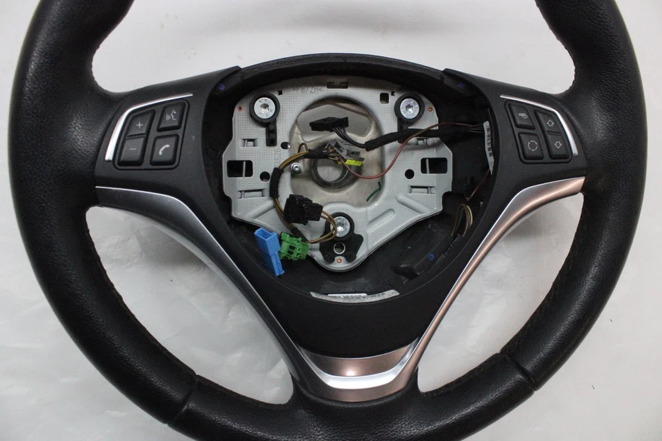 BMW X1 2014 volante negro sin paletas deportivas OEM 13 14 15 Foto 2 de 4