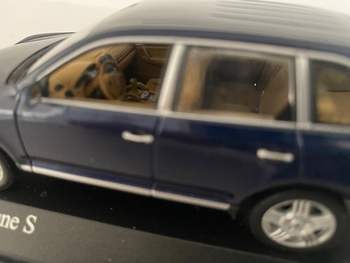 1:43 Paul's Model Art MINICHAMPS Porsche Cayenne S Limited Edition Lapis Blue - Picture 12 of 20