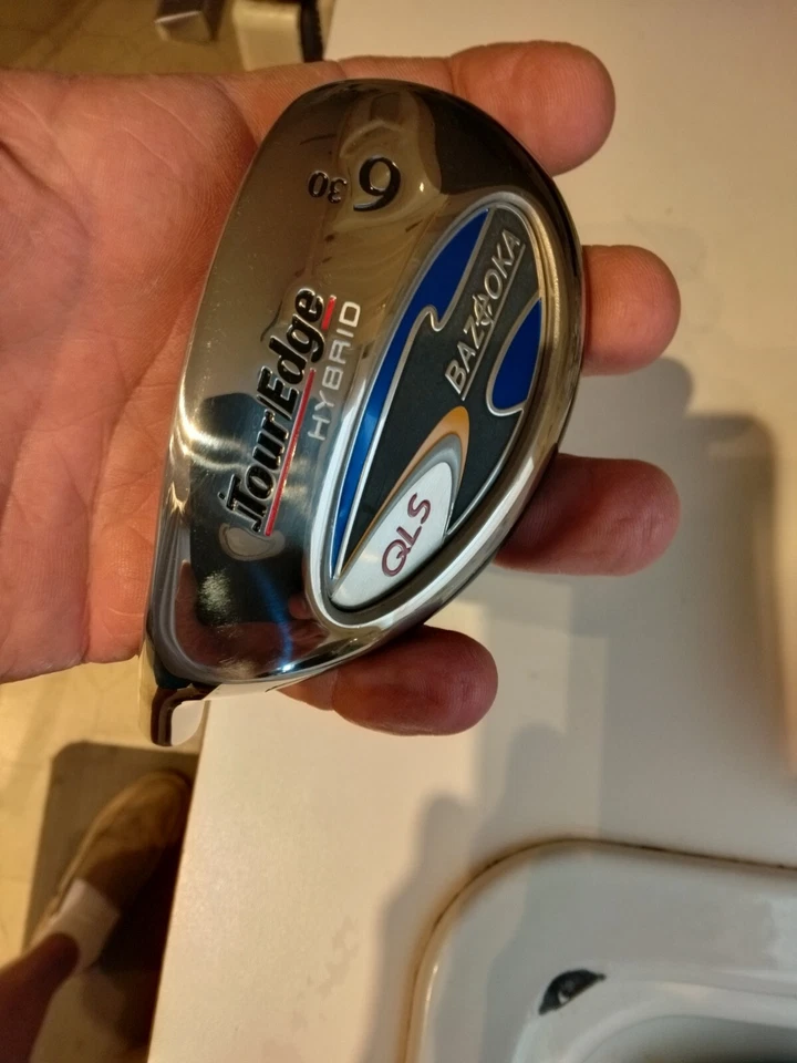 Lefty TourEdge Bazooka QLS 6-Hybrid, 30°, LH, 38.25", Reg flex Graphite. - Image 2 of 4