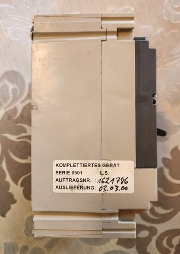Merlin Gerin Compact NS160NA Circuit Breaker , 160 amp,42KA, 750v - Picture 6 of 6