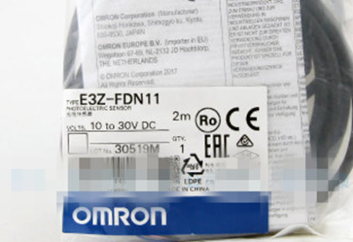 1PC NEW OMRON photoelectric sensor E3Z-FDN11
