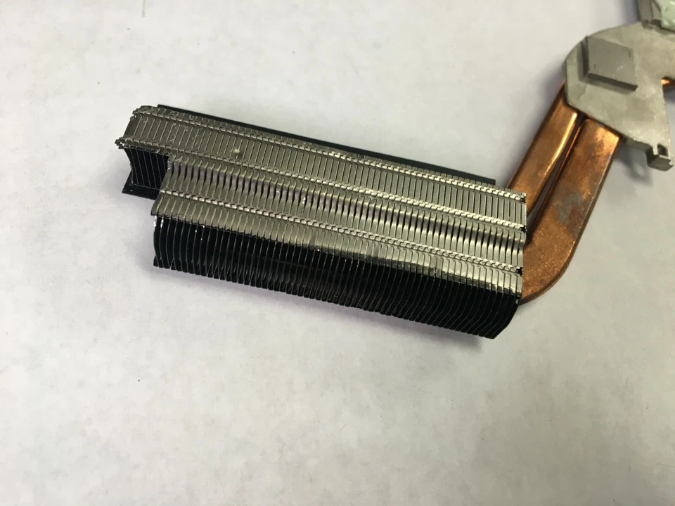 Genuine Dell Precision M4800 Laptop CPU Cooling Heatsink AT0W10010AL V1K7V - Image 3 of 3