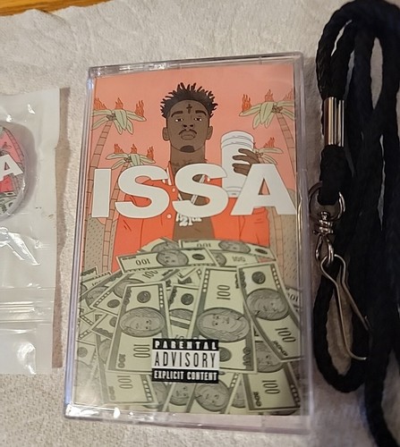 21 Savage Issa Album rosa Kassettenband limitierte Auflage obere Buchse VIP-PASS - Bild 2 von 5
