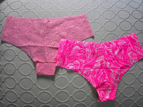 Victoria's Secret Pink LOT 2 No Show Cheekster Panty Size Women's Medium