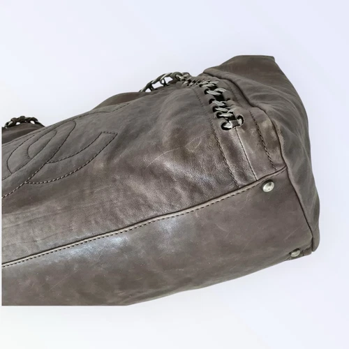 Bolso de Mano Chanel East West Moderno Cadena Gris Piel de becerro Cuero X-GRANDE USADO EN EXCELENTE ESTADO - Imagen 6 de 20