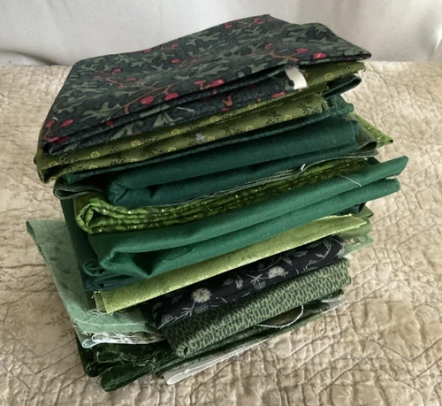 Lot 25 Pieces Of Vintage Fabric Quilt Store Quality Cotton Mixed Sizes Green 17 - product listing photo