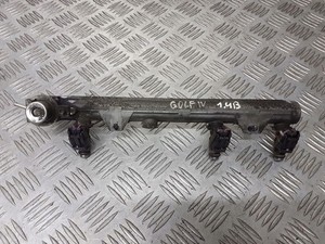 Volkswagen Golf IV 2004 Kraftstoffverteiler Einspritzleiste Verteilerrohr Benzin