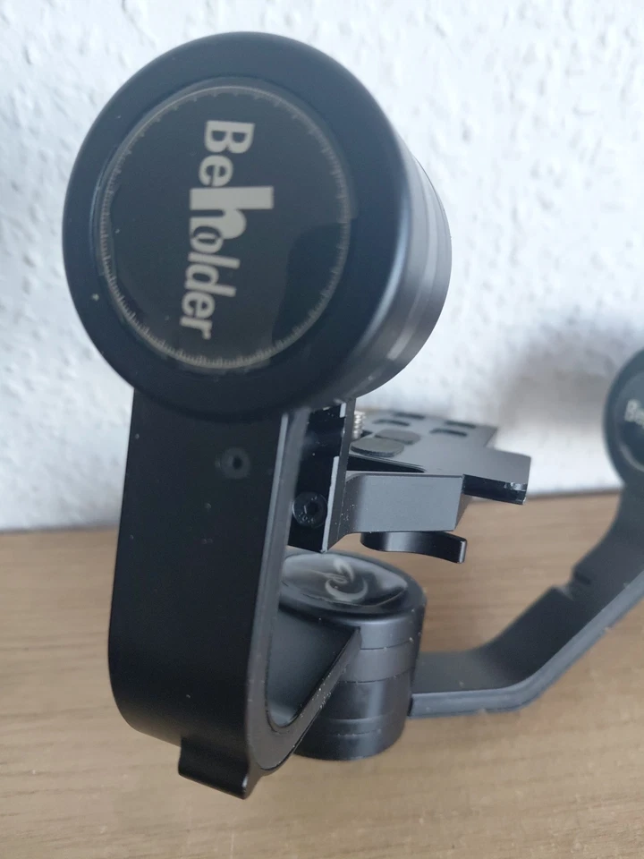 Beholder Stabilizer Gimble for DSLR and Mirrorless Cameras 360 Degree Rotation - Image 2 of 4