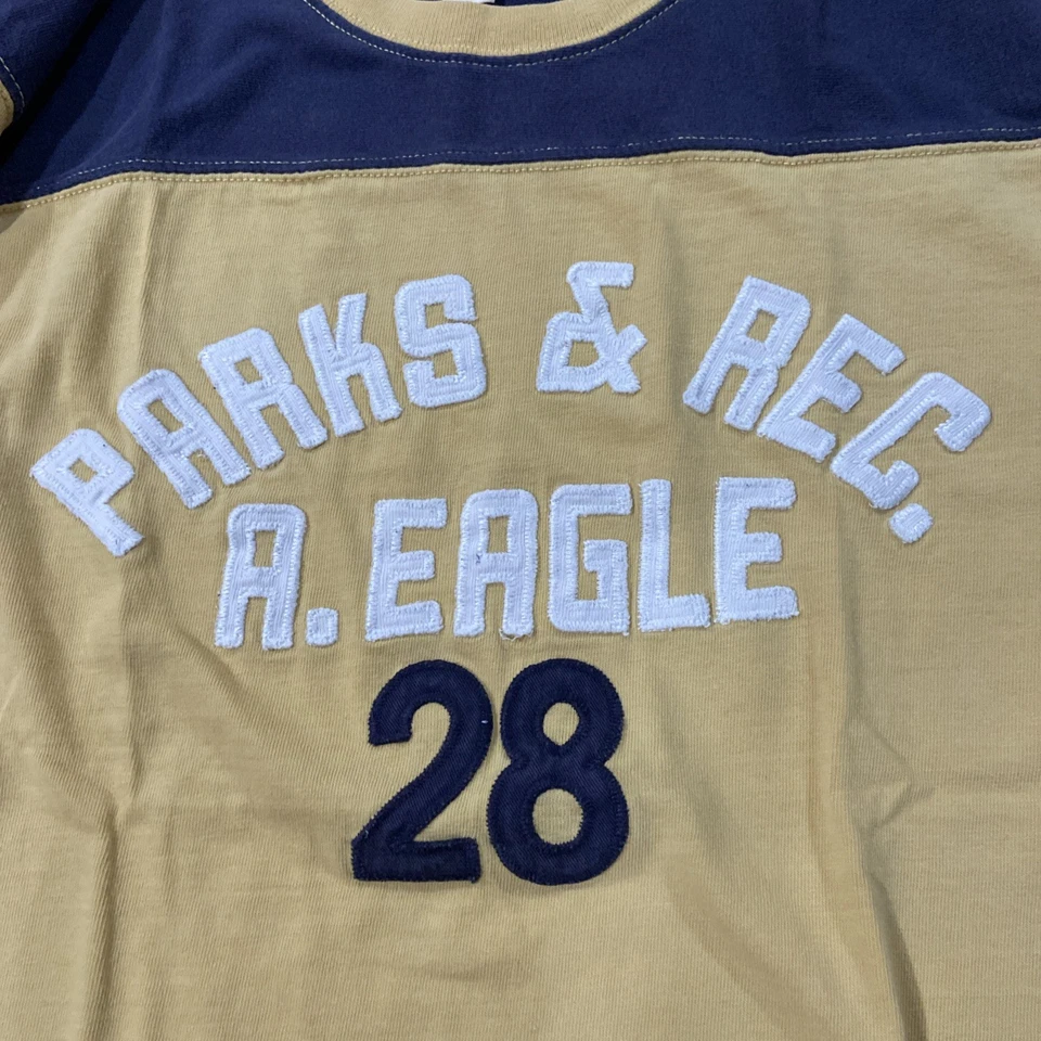 American Eagle Men's Vintage Slim Fit Y2K T Shirt Embroidered Abercrombie XS - Image 2 of 4