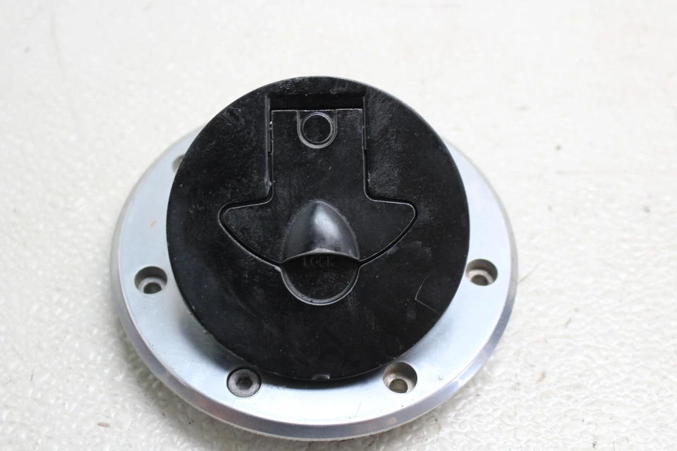 KAWASAKI NINJA ZX6 ZX-6 1998-1999 JUEGO DE LLAVES DE ENCENDIDO CON TAPA DE GAS Y BLOQUEO DE ASIENTO Foto 2 de 4