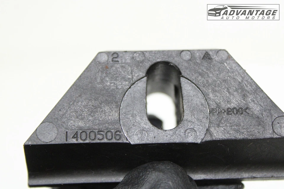 Chevrolet Blazer 1992-2024 soporte de batería soporte de retención OEM Foto 4 de 4