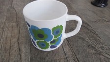Ancien Mug Tasse ARCOPAL FLEURS  LOTUS Vintage  70's verte et bleue