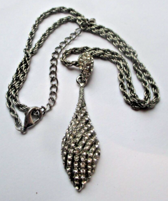 Pendentif Vintage Chaîne Torsadée Avec Cristaux Couleur Or - Occasion état Parfait