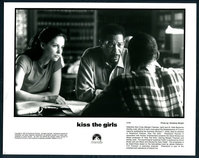 Kiss The Girls  97 MORGAN FREEMAN ASHLEY JUDD RICHARD T JONES
