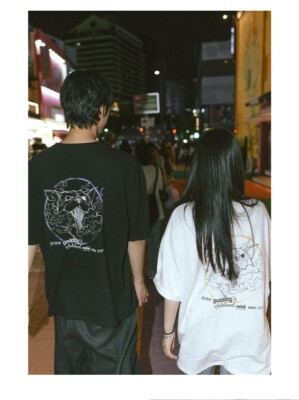 LOOKISM OFFICIAL GOODS GODDDOG/GOD DOG/갓독 [WHITE] SHORT SLEEVE T