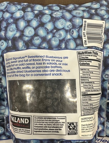 Kirkland Signature Whole Dried Sweetened Blueberries 20 oz - Picture 3 of 3