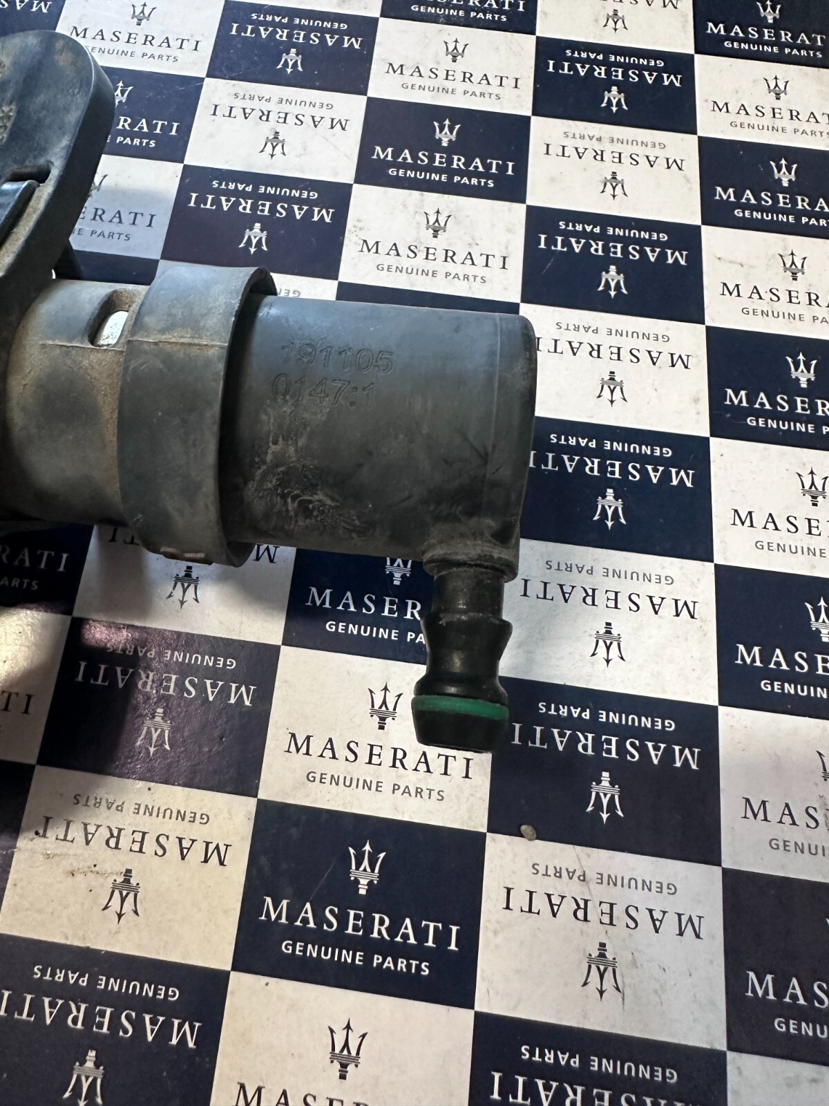M139 Maserati 03-08 Quattroporte Front Left Headlight Washer Nozzle Jet