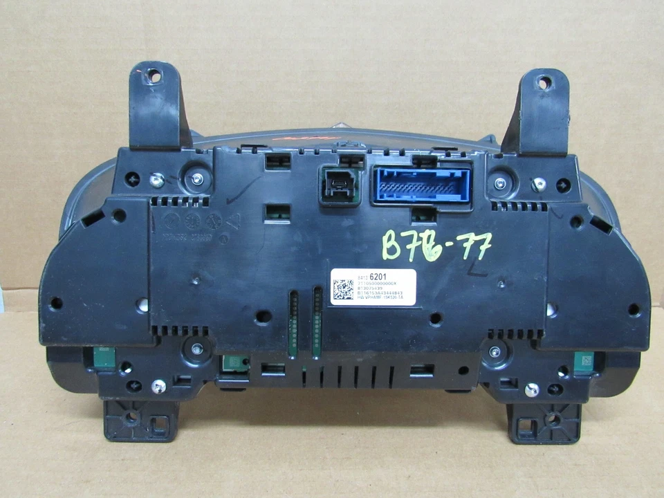 Cadillac XT5 2017 cabezal de instrumento velocímetro cuadro de calibre OEM 111.089 millas Foto 2 de 4