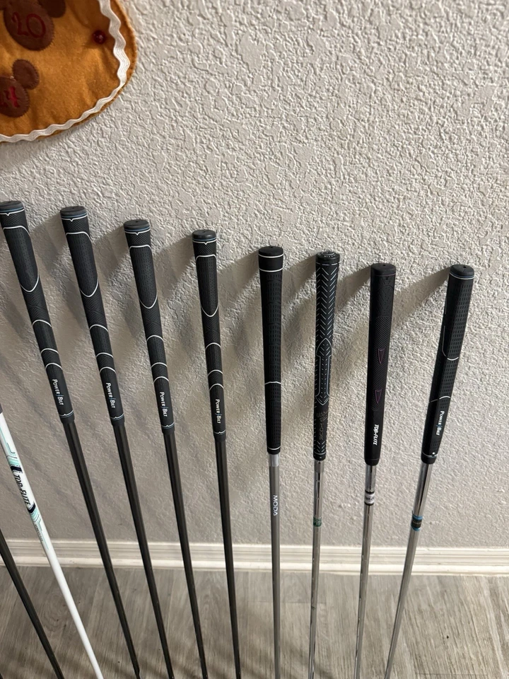 PowerBilt Countess 女士高尔夫套装带额外配件请阅读右手请阅读。 — 第 2/4 张图片