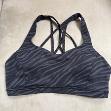  Lululemon Strappy Sports Bra in Le Tigre Camo Deep Coal 10 black gray