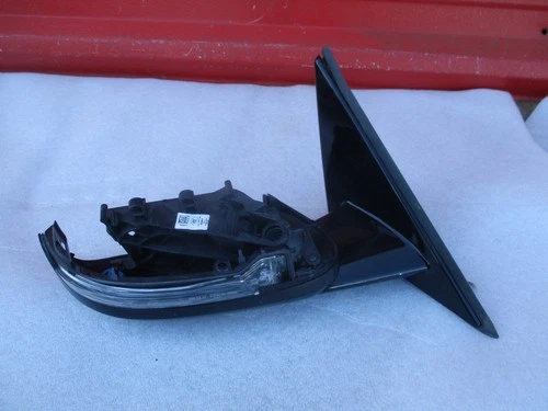2023 2024 2025 BMW X1 U11 RIGHT DOOR MIRROR FRAME OEM USED