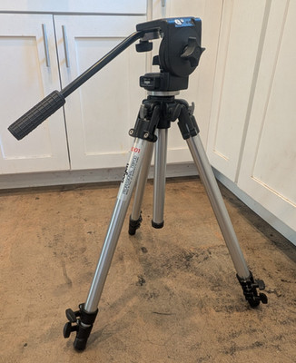 Manfrotto Bogen Professional Video Tripod 3001 Legs with 3126 Head Italy