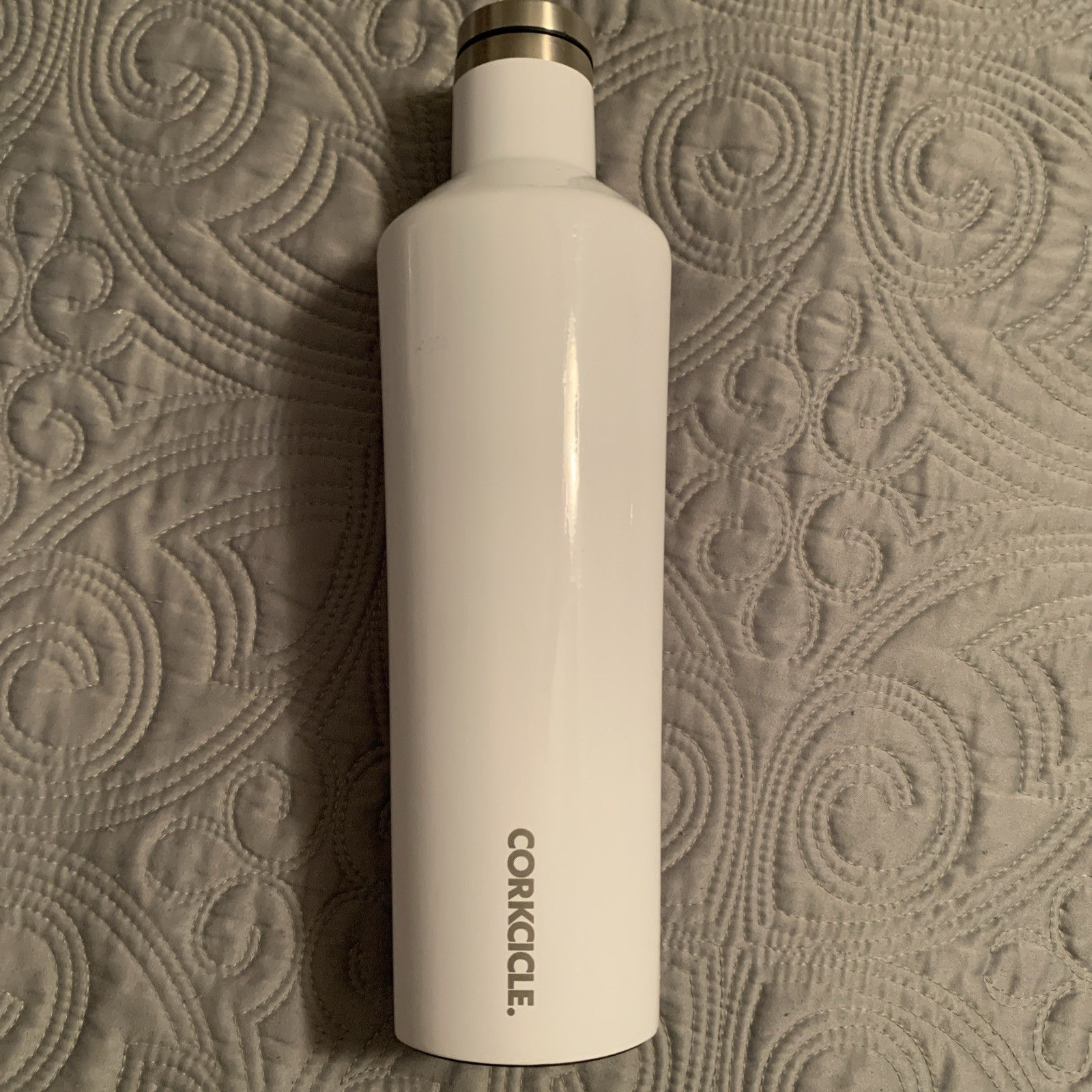 Corkcicle CUS2025GW 25 oz Stainless Steel White Water Vacuum Bottle Canteen NEW