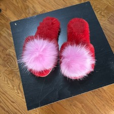Shiraleah Chicago Red/Pink Faux Fur Slip-On Slippers Pom Pom Women  s US 6-8 S/M