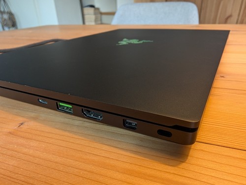 Razer Blade 15" Advanced (2018) • 16/512GB • i7-8750H • GTX 1070 • RZ09-02386 - Bild 4 von 11