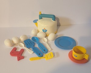 Fisher Price~ Fun with Food PlayWhistling Tea Kettle Pot, Cups, Utensils, Eggs