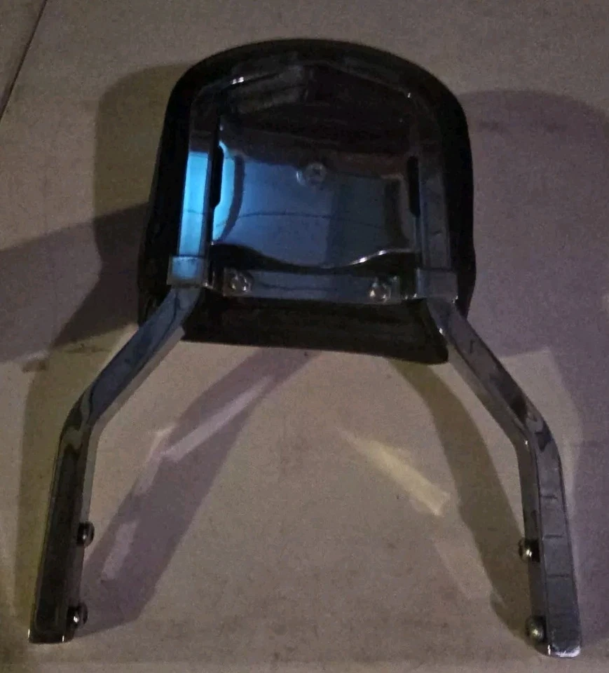 Harley-Davidson dyna 背部 REST SISSY BAR — 第 2/4 张图片