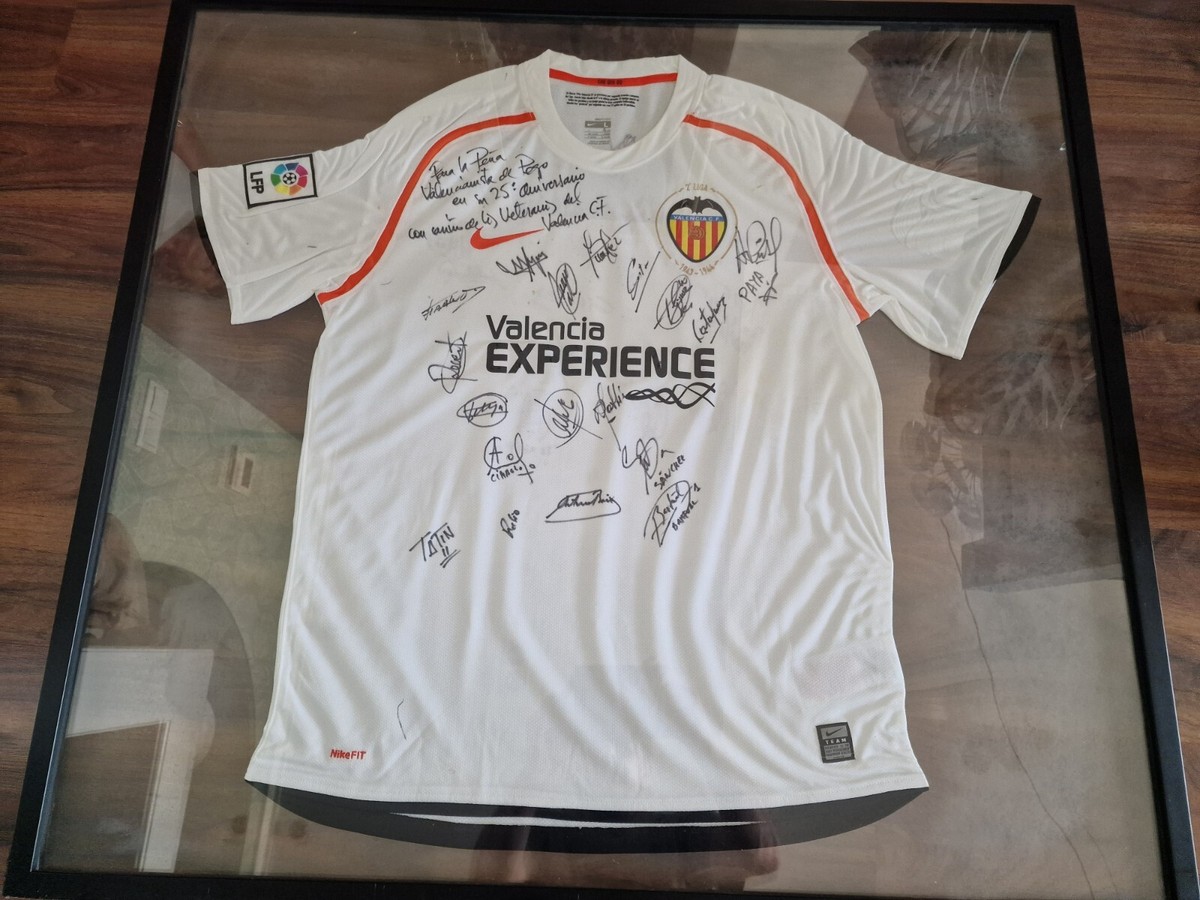 サッカーシャツ　バレンシア　VALENCIA CF サイン入り　タグ付き Valencia C.F. Signed Shirt by Players | eBay