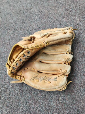 WILSON A2160 JIM CATFISH HUNTER LEATHER BASEBALL GLOVE MITT VINTAGE HOF A's