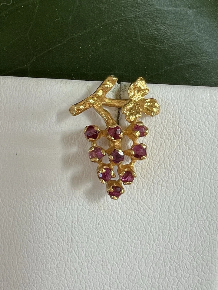 18K Grape earrings yellow gold ruby grape bunch wine lover clusters 750 - Image 2 of 4