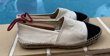 CAROLINA HERRERA WHITE CANVAS & LOGO & BLACK TIP DETAILS ESPADRILLES FLATS Sz 36