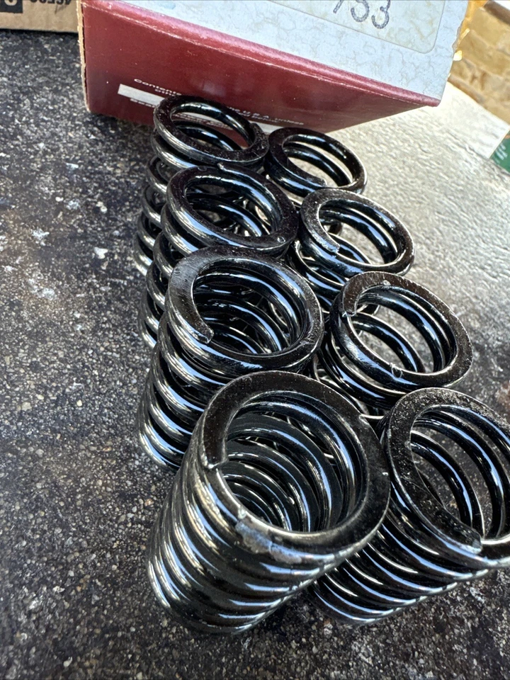 Sealed Power VS-753 Valve Spring. Fits: Datsun L4 1972-82  Box Of 8 - Image 2 of 4