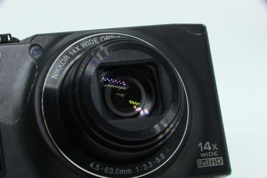 Nikon COOLPIX S8200 Black Digital Camera 16.1MP 14x Optical Nikon COOLPIX S8200 Black Digital Camera 16.1MP 14x Optical