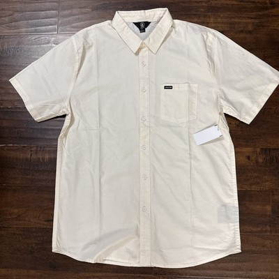 NWT Volcom Button Up Orion Short Sleeve Polo Men s Size Medium. A8