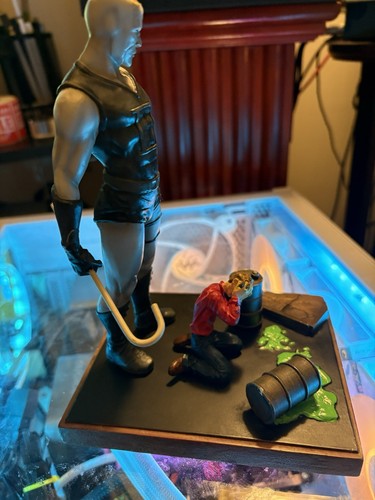 Marvel Origins Daredevil Statue by Diamond Select - Limited Edition (#718/2500) - Picture 3 of 13