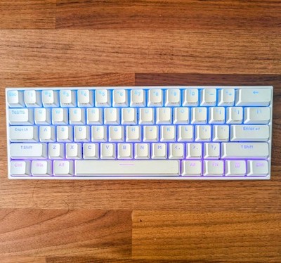White Anne Pro 2 Wireless Keyboard