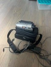 Sony Handycam Vision CCD-TRV308 Hi-8 Camcorder