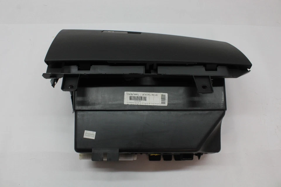 2017 VOLVO S60 GLOVE BOX STORAGE COMPARTMENT ASSEMBLY OEM 2011-2018 - Image 3 of 4