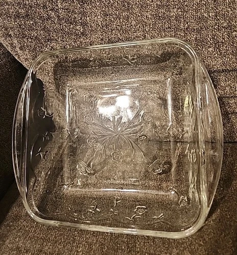 Vtg Anchor Hocking SAVANNAH Clear Floral Glass Baking Dish 9 X 9