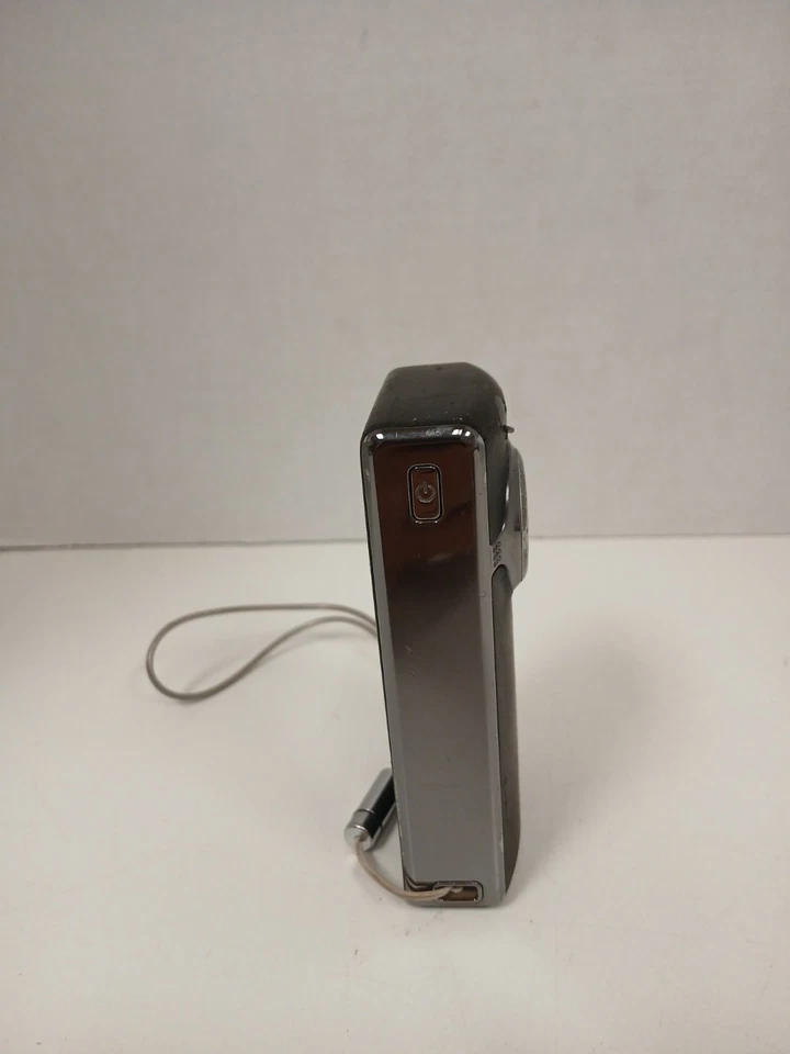 Flip Ultra HD 2nd Gen Camcorder (U2120B) - Image 4 of 4